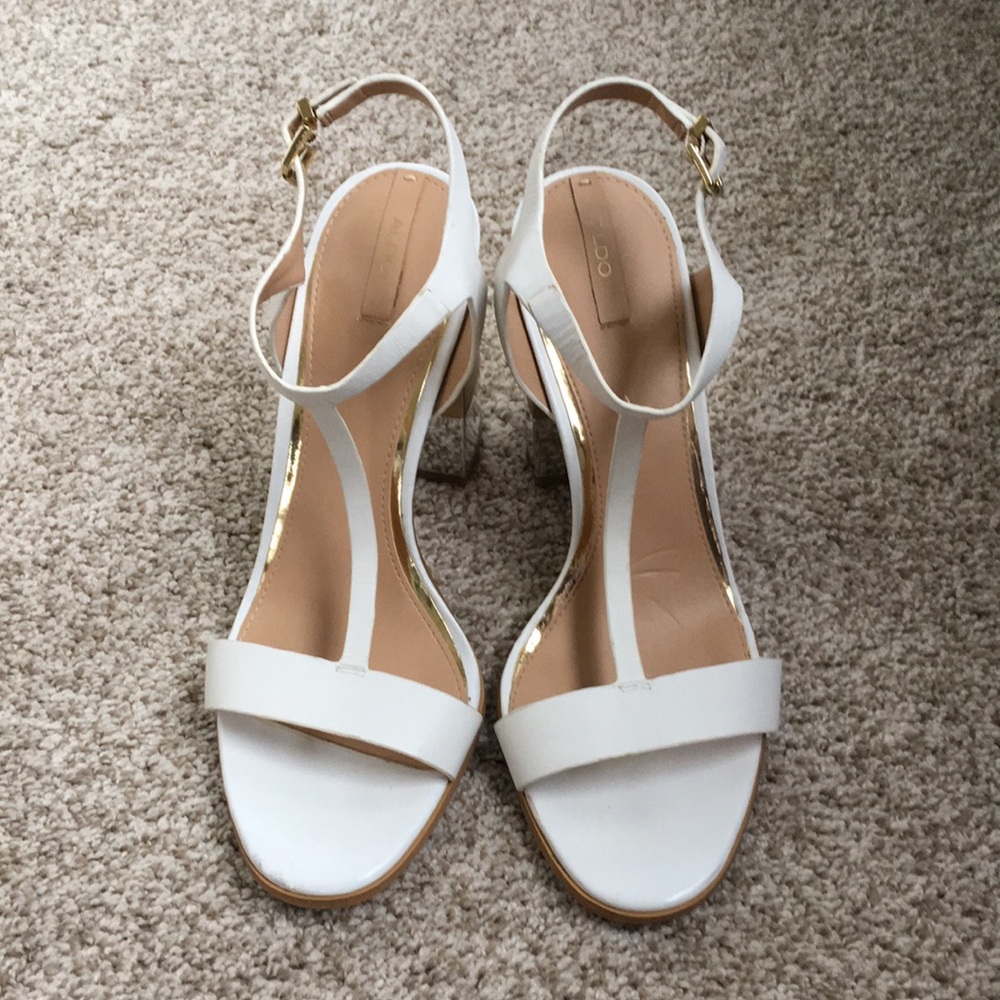 Aldo T-strap Block Heel - Picture 2 of 7